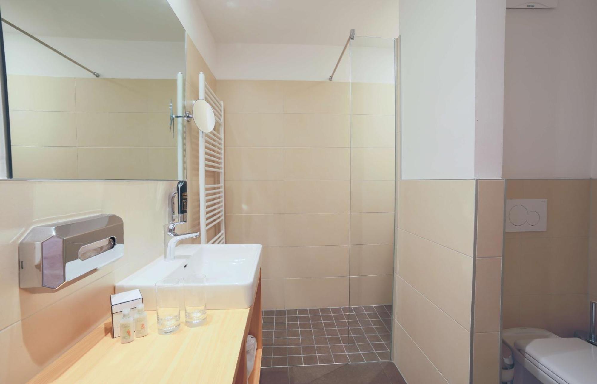 Hotel Bergkristall Малиниц Екстериор снимка