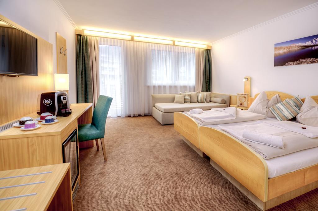 Hotel Bergkristall Малиниц Екстериор снимка
